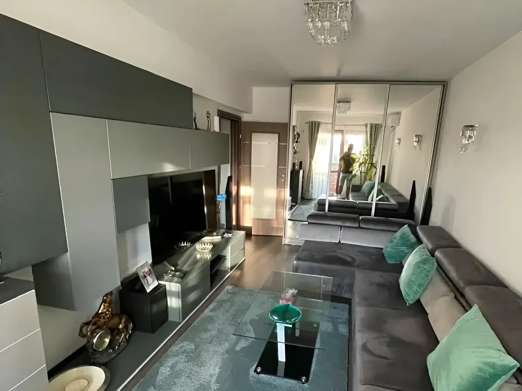 Apartament de vanzare-cumparare Sector 4 Bucuresti sufragerie